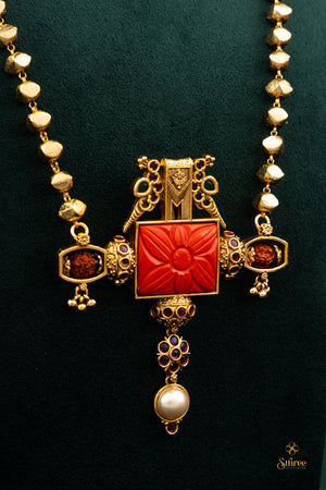 Double kili pendant with gold ball - Coral