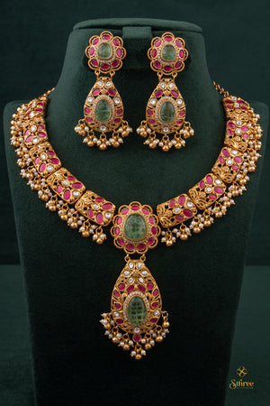 Natural cabochons in guttapusalu