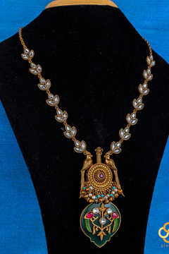 Jadau Kundan Necklace - Handmade Parrot Pendant in Green Onyx