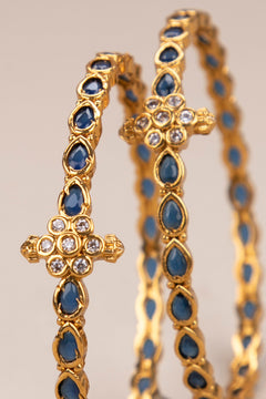 Slim Kada with a Diamond Pattern Mogappu - Sapphire Blue