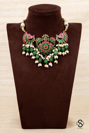 Peacock choker - Emerald green beads