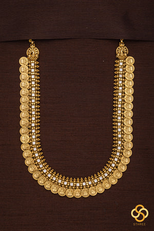 Lakshmi Kasumalai Set with White Square Stones