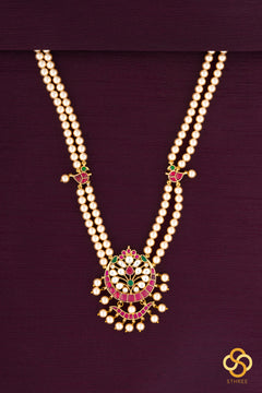 Swarovski two-liner pearls with a chandbali pendant - Kemp red