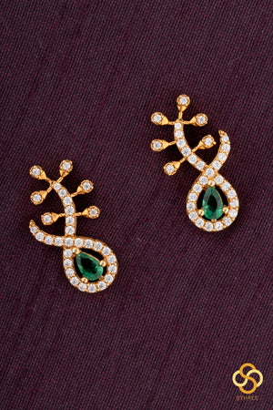 Diamond Pattern Necklace with Emerald Green Pendants