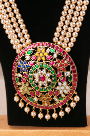 Rakkodi in Four Strands of Pearls