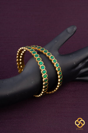 Jadau Kundan bangles - Emerald Green