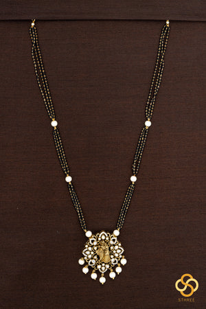 Karugamani with Krishna & Radha pendant