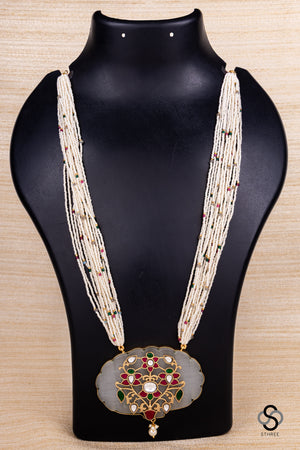 Pearl bunch with inlay work pendant - Ruby red