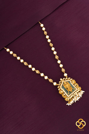Balaji Pendant Neckpiece - Emerald green