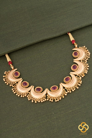 Chandbali gold matt necklace - Red