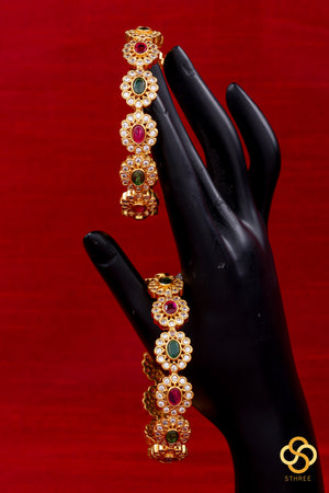 Diamond Pattern with Ruby Red and Emerald Green