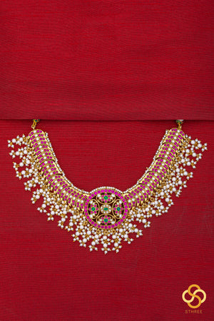 Kemp necklace with padakkam - Ruby red with Pearls