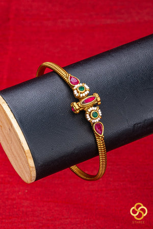Openable kada - Ruby red with Pearls (single kada)