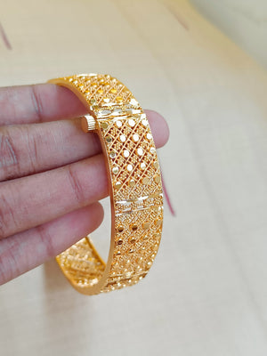 Kerala pattern openable kada in one gram gold