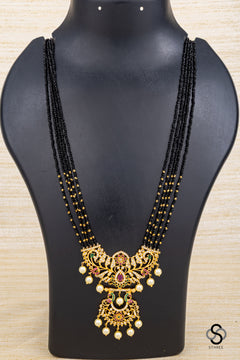 Karugamani with Kemp pendant