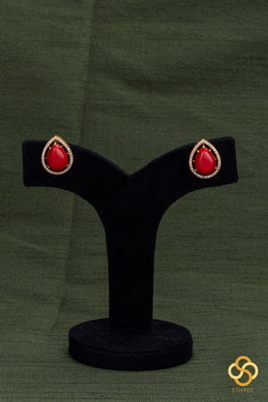 Coral Pendant Choker