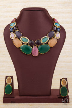 Multi colour stones neckace