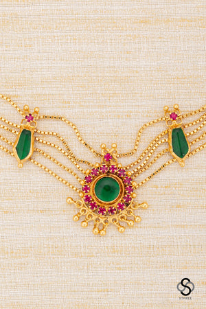 Traditional kemp choker in Emerald green