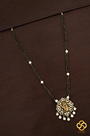 Karugamani with Krishna & Radha pendant