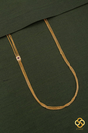 Mogappu with Three Line Chain - Ruby Red