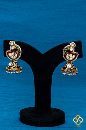 Double Peacock Hasli - White Stone and Pearls