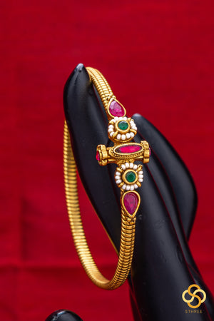 Openable kada - Ruby red with Pearls (single kada)