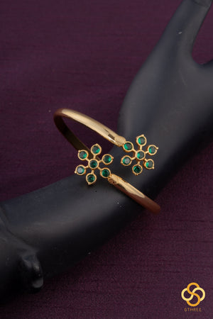 Aympon kada - Seven stone , Emerald Green