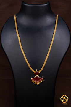 Keralam Padakkam Necklace - Ruby Red