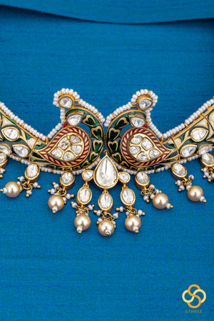 Double Peacock Hasli - White Stone and Pearls