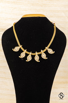 Double Side Mango Choker - Ruby Red and White