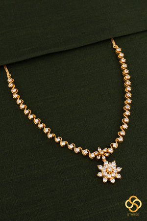 Solitaire necklace - Rose gold finish