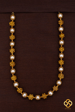 Pearls with gold balls set