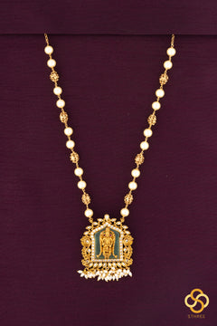 Balaji Pendant Neckpiece - Emerald green