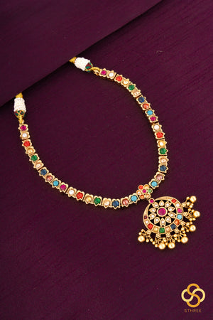 Navarathna addigai - Pavizhamalli pattern