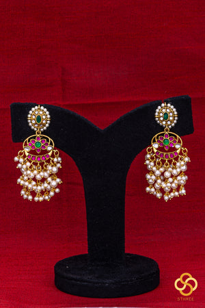 Kemp necklace with padakkam - Ruby red with Pearls