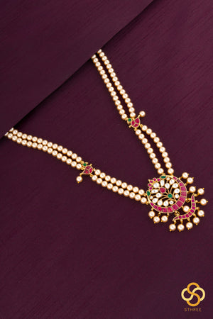 Swarovski two-liner pearls with a chandbali pendant - Kemp red