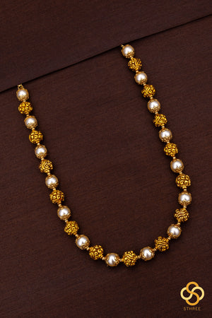 Pearls with gold balls set