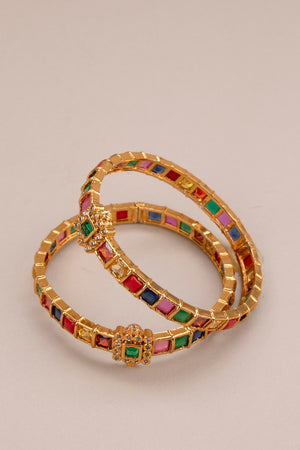 Navarathna kada with mogappu (openable pattern)