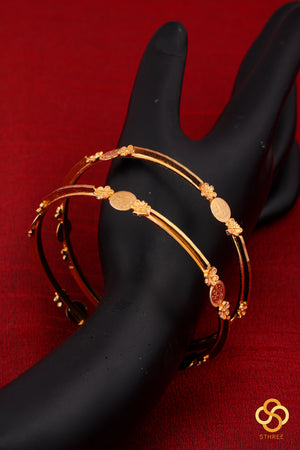 Kambi bangle with kasu pendant - Set of 2