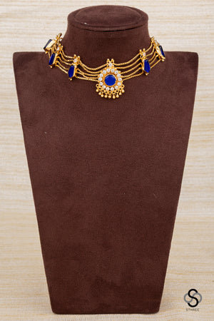 Traditional kemp choker in Sapphire blue