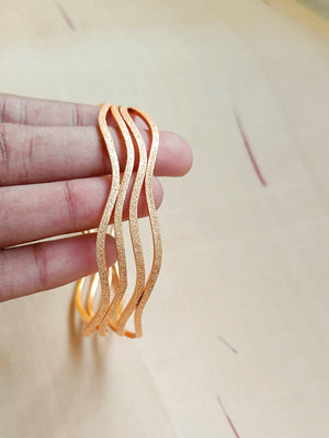 Matt Gold wave bangle