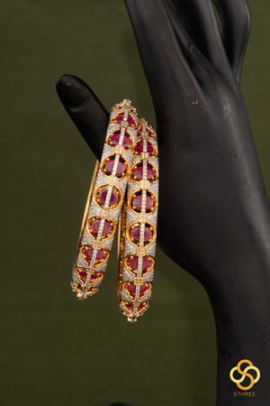Ruby pink and white zircons - Diamond pattern Bangle
