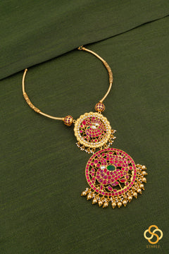 Hasli set - Mayil pendent