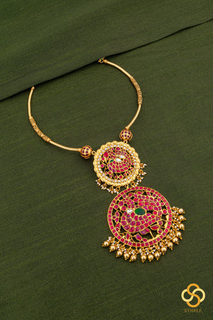 Hasli set - Mayil pendent