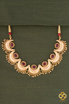 Chandbali gold matt necklace - Red