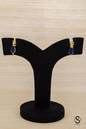 Traditional kemp choker in Sapphire blue