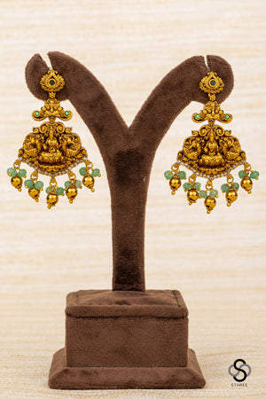 Lakshmi pendant with Nakas work - Green beads