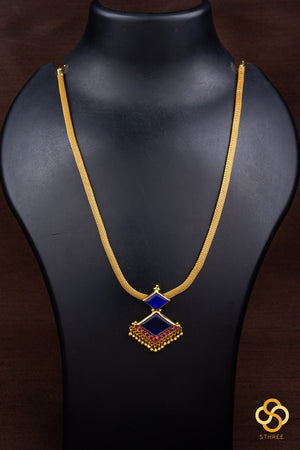 Keralam Padakkam necklace - Sapphire blue