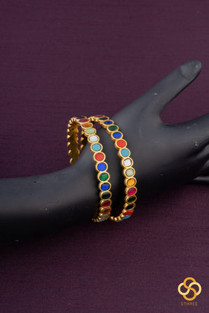 Jadau Kundan bangles - Navarathna