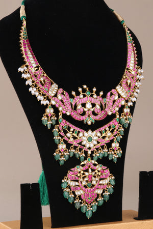 Hasli Haram Necklace Set